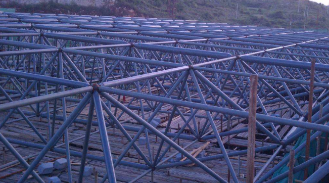 概述网架加工中对钢材的质量的过细恳求